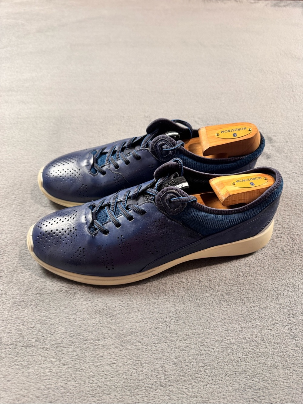 Ecco Danish Design Soft 5 Sneakers in Navy